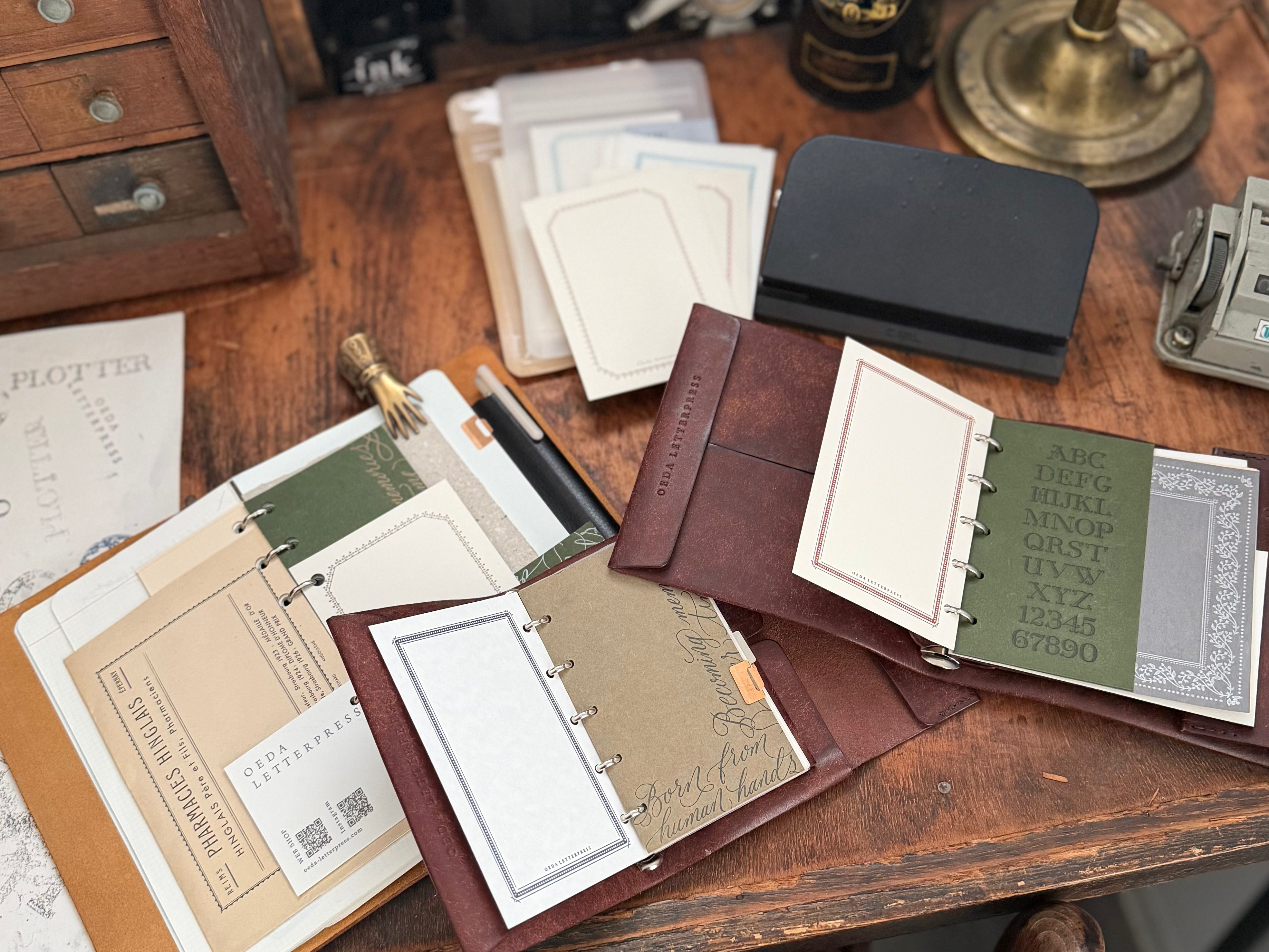 Large frame card set 【Pale blue&Dark blue / Red&Bronze 】