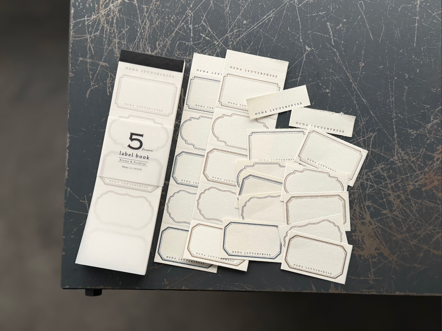 5frame label book 【Bronze＆Dark blue / Red＆Silver / Green＆Black 】