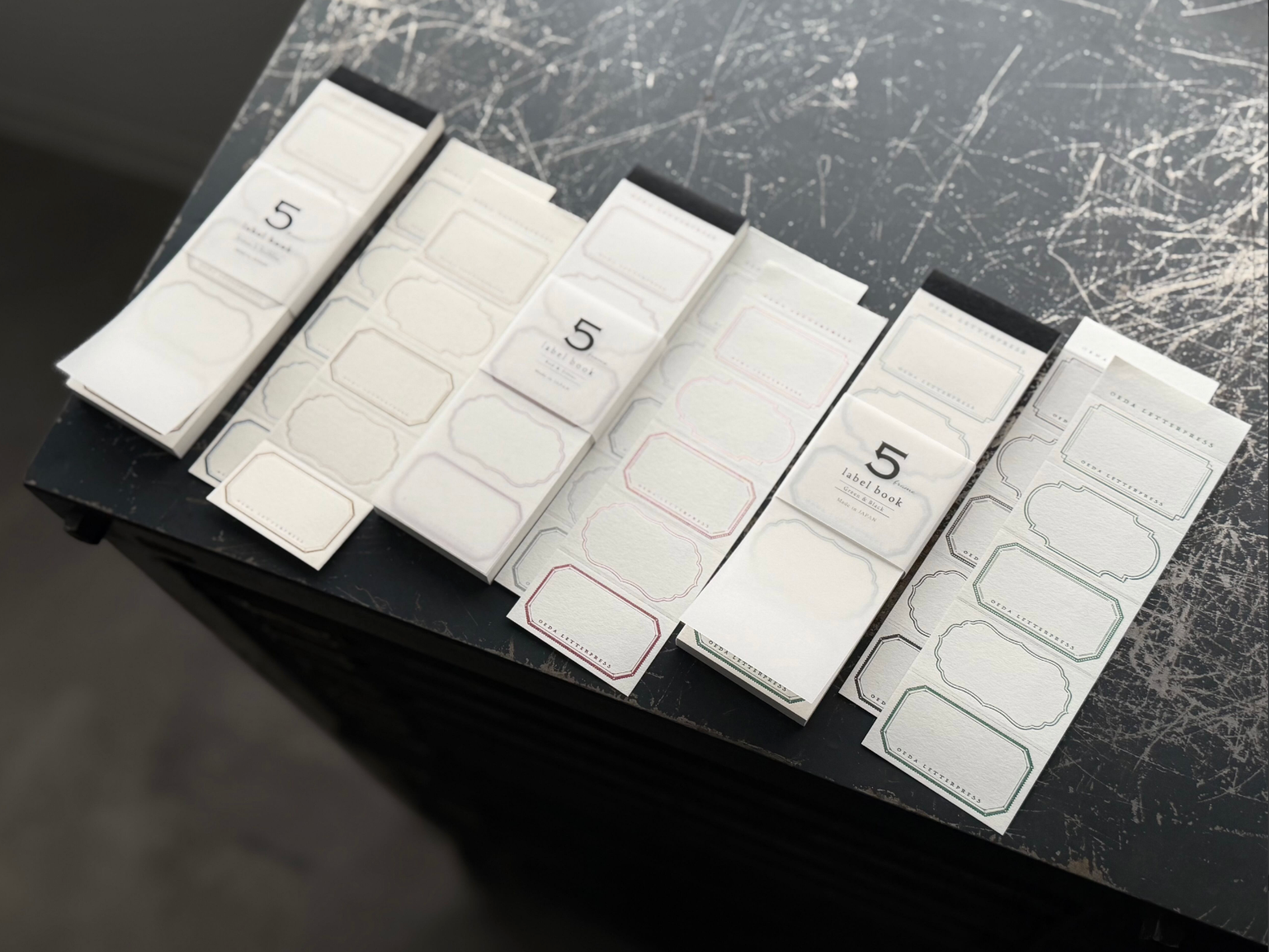 5frame label book 【Bronze＆Dark blue / Red＆Silver / Green＆Black 】