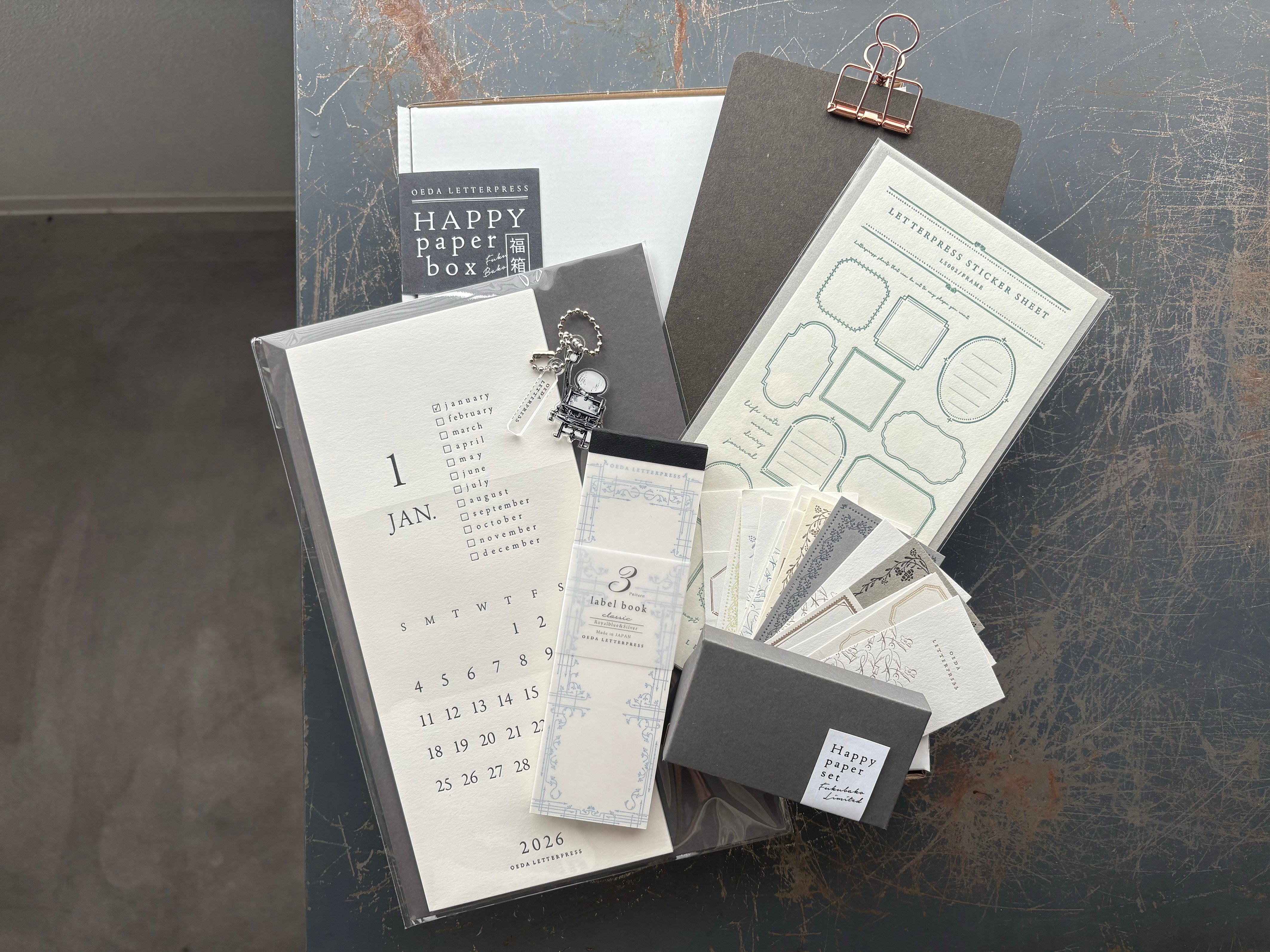 【予約販売】3,500円福箱【HAPPY PAPER BOX 2026】※送料込み、他の商品同送不可、数量限定 、1月5日から順次発送